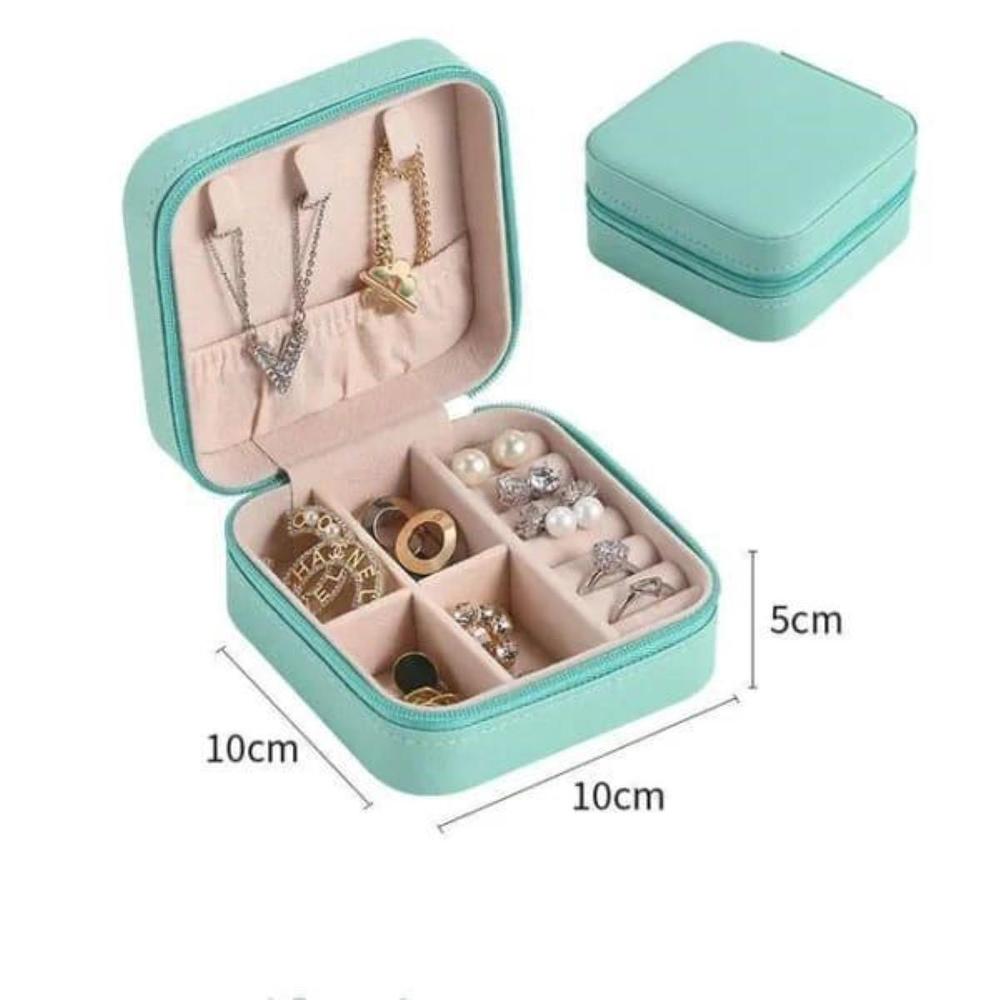 💍 Elegant Travel Jewelry Box